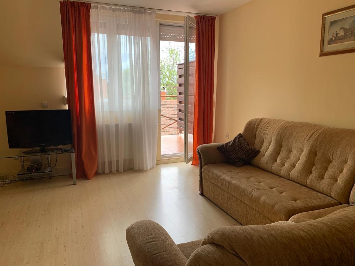 Indi Apartman Шиофок Экстерьер фото
